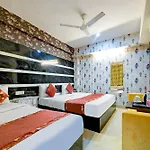 Majestic Park B & B At Airport