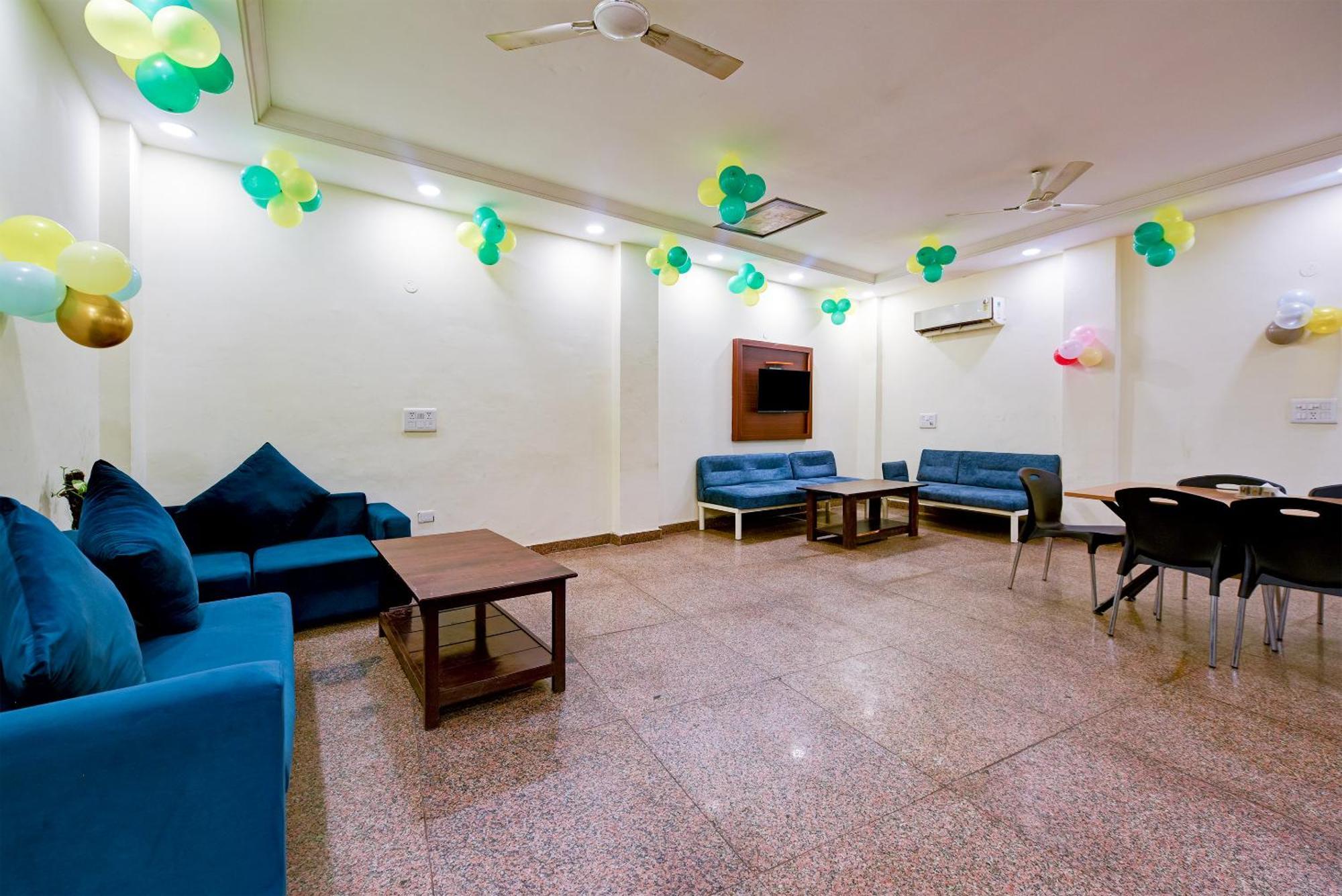 Couette-café Majestic Park At Airport 3*